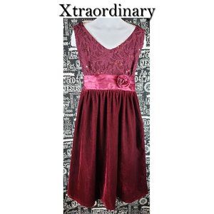Xtraordinary Velvet & Lace Dress Size 10🤩